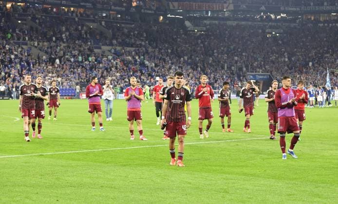 13 04 2024 Soccer Season 2023 2024 2 Soccer Bundesliga 29 Matchday FC Schalke 04 S04 Knappen 1 FC Nürnberg FCN Club Sportfoto Zink DaMa xdaxmax DFL regulations prohibit any use of photographs as image sequences and or quasi video only for editorial use Mannschaft Team of FCN disappointed Disappointment after the end of the match