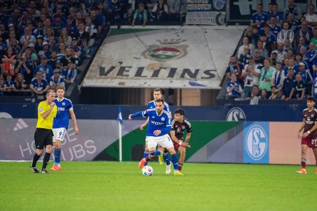 2 Soccer Bundesliga FC Schalke 04 1 FC Nürnberg 13 04 2024 Kenan Karaman FC Schalke 04, 19 , Simon Terodde FC Schalke 04, 9 2 Soccer Bundesliga FC Schalke 04 1 FC Nürnberg, 29 Matchday, on 13 04 2024, Veltins Arena, Gelsenkirchen DFL REGULATIONS PROHIBIT ANY USE OF PHOTOGRAPHS AS IMAGE SEQUENCES AND OR QUASI VIDEO Copyright: xBEAUTIFULxSPORTS Erlhofx