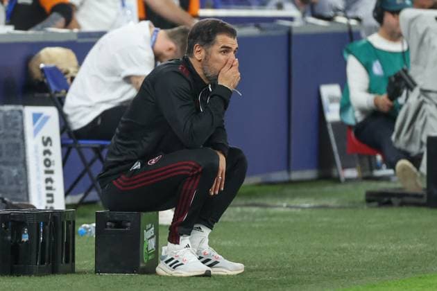 2 Bundesliga FC Schalke 04 1 FC Nuremberg on 13 04 2024 at the Veltins Arena in Schalke Coach Cristian Fiel Nuremberg dissatisfied, disappointed, disappointed, dejected MH
