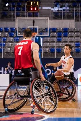 2024 IWBF Mens Repechage Kanda Iran 14 04 2024 Vahid Gholamazad Iran, 7 , Colin Higgins Canada, 9 on the ball 2024 IWBF Mens Repechage Kanda Iran Azur Arena, Antibes Copyright: xBEAUTIFULxSPORTS Wunderlx