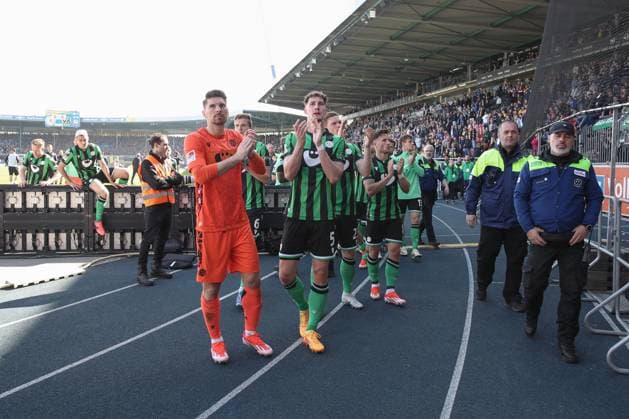 14 04 2024, xtgx, Soccer 2 Bundesliga, Soccer 2 Bundesliga, Eintracht Braunschweig Hannover 96 emspor, v l Hannover enttaeuscht, schaut enttaeuscht, niedergeschlagen, disappointed DFL DFB REGULATIONS PROHIBIT ANY USE OF PHOTOGRAPHS as IMAGE SEQUENCES and or QUASI VIDEO Braunschweig
