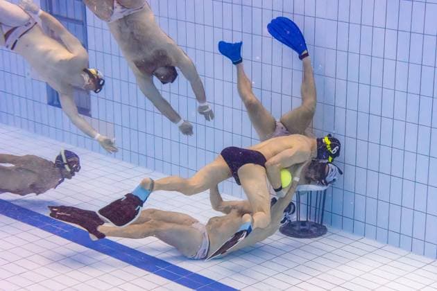 Underwater Rugby 5 Matchday 1 Bundesliga South Season 2023 24 The top match of the 1 Bundesliga South between TSV Malsch white and Tauchclub Bamberg blue set the highlight of the matchday The duel decided the first place in the league and the title of the South German champion After Bamberg had won against Malsch in the first round, Malsch triumphed this time with a narrow 1-0 victory Hannes Treiber tried to lift the Malsch goalkeeper from the goal, but the goalkeepers shoulder in the goal prevented this Bamberg scoring chance Bamberg Bavaria Germany 20240414-6V2A1177-Bearbeitet