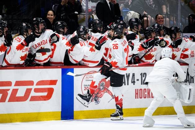240414 Emily Clark of Canada celebrates scoring 4 4 during the 2024 IIHF Women s World Championship final between USA and Canada on April 14, 2024 in Utica Photo Aron Broman BILDBYRAN COP 341 AM0053 ishockey ice hockey vm dam 2024 iihf womens world championship dam vm ishockey vm final usa canada kanada women bbeng jubel  Copyright: ARONxBROMAN BB240414AM113