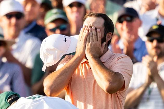240414 Scottie Scheffler of the United States reacts after winning the final round of the 2024 Masters Golf Tournament on April 14, 2024 in Augusta Photo Petter Arvidson BILDBYRAN kod PA PA0795 bbeng golf masters the masters Augusta us masters jubel  Copyright: PETTERxARVIDSON BB240414PA221