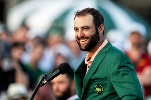 240414 Scottie Scheffler of the United States during the Green Jacket Ceremony after winning the final round of the 2024 Masters Golf Tournament on April 14, 2024 in Augusta Photo Petter Arvidson BILDBYRAN kod PA PA0795 bbeng golf masters the masters Augusta us masters jubel  Copyright: PETTERxARVIDSON BB240414PA229