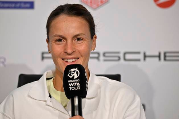 Tatjana Maria GER in interview Microphone Micro Logo WTA Tennis Ladies Porsche Cup Porsche Tennis Grand Prix GP Stuttgart 2024 Porsche Arena 15 04 2023 DFL REGULATIONS PROHIBIT ANY USE OF PHOTOGRAPHS AS IMAGE SEQUENCES AND OR QUASI VIDEO Porsche Tennis Grand Prix GP Stuttgart 2024