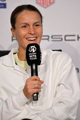 Tatjana Maria GER in interview Microphone Micro Logo WTA Tennis Ladies Porsche Cup Porsche Tennis Grand Prix GP Stuttgart 2024 Porsche Arena 15 04 2023 DFL REGULATIONS PROHIBIT ANY USE OF PHOTOGRAPHS AS IMAGE SEQUENCES AND OR QUASI VIDEO Porsche Tennis Grand Prix GP Stuttgart 2024