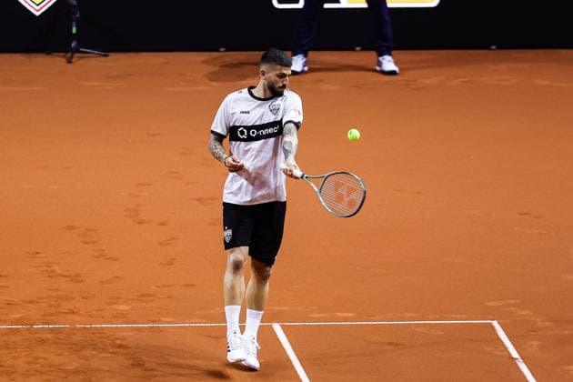 Tennis show act with Fabian Bredlow VFB GER Porsche Tennis Grand Prix GP Stuttgart 2024, Porsche Arena, 15 04 2024 GER Porsche Tennis Grand Prix GP Stuttgart 2024 Porsche Arena, 15 04 2024 Stuttgart Copyright: xEibner-Pressefoto RogerxBuerkex EP