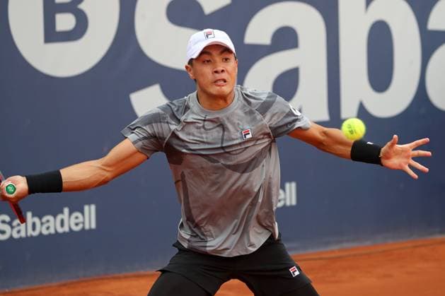 Barcelona Open Banc Sabadell 2024 - Day One Brandon Nakashima is playing against Daniel Evans in the round of 64 at the Barcelona Open Banc Sabadell, 71st Conde de Godo Trophy, at the Real Club de Tennis Barcelona 1899, in Barcelona, Spain, on April 15, 2024. Barcelona Barcelona Spain  Copyright: xUrbanandsportx originalFilename:urbanandsport-barcelon240415_np5F7.jpg
