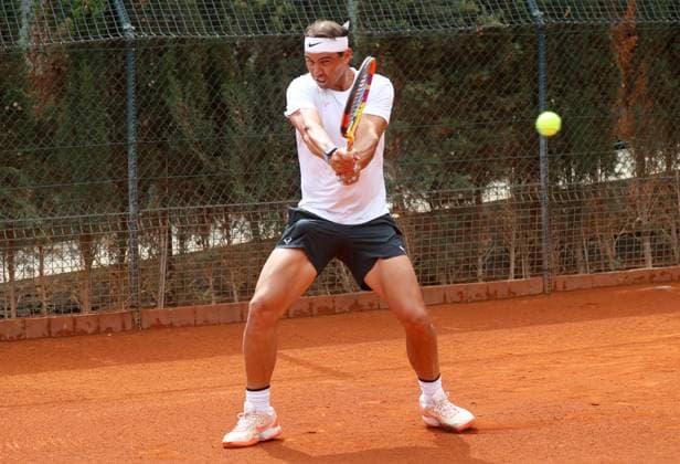 Barcelona Open Banc Sabadell 2024 - Day One Rafael Nadal is training during the Barcelona Open Banc Sabadell, 71st Conde de Godo Trophy, at the Real Club de Tennis Barcelona 1899, in Barcelona, Spain, on April 15, 2024. Barcelona Barcelona Spain Copyright: xUrbanandsportx originalFilename:urbanandsport-rafanada240415_npQ9E