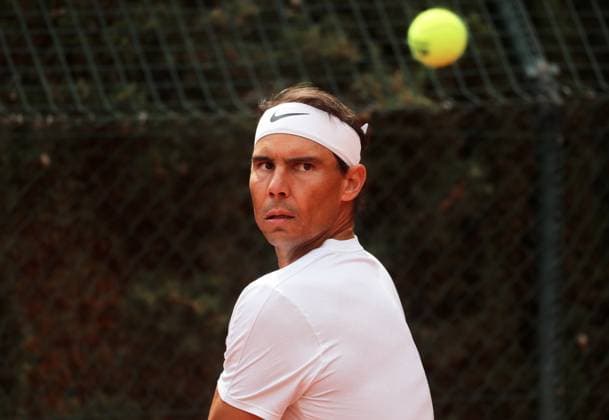 Barcelona Open Banc Sabadell 2024 - Day One Rafael Nadal is training during the Barcelona Open Banc Sabadell, 71st Conde de Godo Trophy, at the Real Club de Tennis Barcelona 1899, in Barcelona, Spain, on April 15, 2024. Barcelona Barcelona Spain  Copyright: xUrbanandsportx originalFilename:urbanandsport-rafanada240415_npZvG.jpg