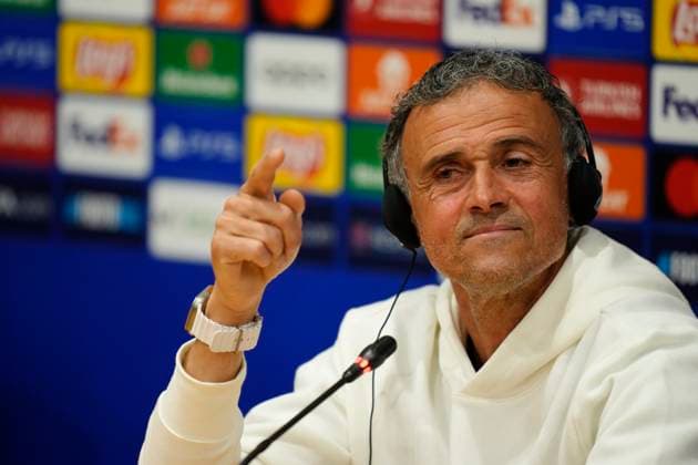 Paris Saint-Germain Training Session And press conference, PK, Pressekonferenz - UEFA Champions League 2023 24 Luis Enrique head coach of PSG during the press conference before the UEFA Champions League quarter-final second leg match between FC Barcelona, Barca and Paris Saint-Germain at Estadi Olimpic Lluis Companys on April 15, 2024 in Barcelona, Spain.Âº Barcelona Spain  Copyright: xJosexBretonx originalFilename:breton-parissai240415_npLuc.jpg