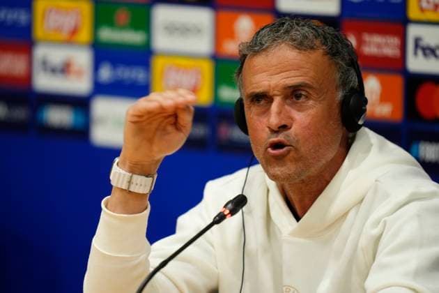 Paris Saint-Germain Training Session And press conference, PK, Pressekonferenz - UEFA Champions League 2023 24 Luis Enrique head coach of PSG during the press conference before the UEFA Champions League quarter-final second leg match between FC Barcelona, Barca and Paris Saint-Germain at Estadi Olimpic Lluis Companys on April 15, 2024 in Barcelona, Spain. Barcelona Spain  Copyright: xJosexBretonx originalFilename:breton-parissai240415_npOjx.jpg