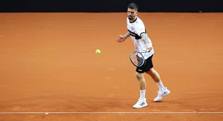 15 04 2024, Germany, Stuttgart, Porsche Tennis Grand Prix 2024, Show Tournament, Doubles, Fabian Bredlow VfB