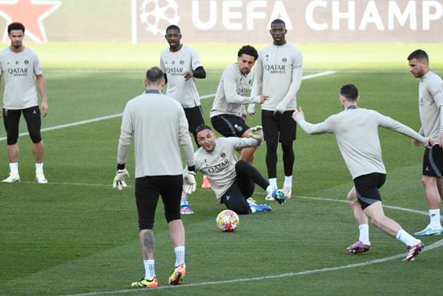 BARCELONA, SPAIN - APRIL 15 : Entrainement du PSG avant le quart de final retour de la Ligue des Champions opposant le FC Barcelona, Barca au Paris Saint Germain le 15 avril 2024 au Estadi Olimpic Lluis Companys a Barcelone, Espagne. FOOTBALL : Entrainement du Paris Saint Germain - Champions League - 15 04 2024 ValentinaClaret Panoramic 