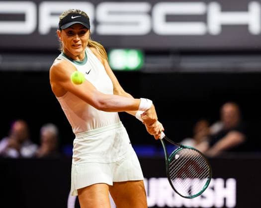 Paula Badosa ESP Paula Badosa vs Diana Shnaider GER Porsche Tennis Grand Prix GP Stuttgart 2024, Porsche Arena, 15 04 2024 GER Porsche Tennis Grand Prix GP Stuttgart 2024 Porsche Arena, 15 04 2024 Stuttgart Copyright: xEibner-Pressefoto RogerxBuerkex EP