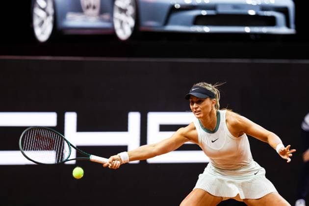Paula Badosa ESP Paula Badosa vs Diana Shnaider GER Porsche Tennis Grand Prix GP Stuttgart 2024, Porsche Arena, 15 04 2024 GER Porsche Tennis Grand Prix GP Stuttgart 2024 Porsche Arena, 15 04 2024 Stuttgart Copyright: xEibner-Pressefoto RogerxBuerkex EP