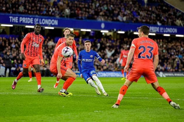 Sport Themen der Woche KW16 Sport Bilder des Tages Chelsea v Everton Premier League 15 04 2024. Goal 1-0 Cole Palmer (20) of Chelsea scores a goal during the Premier League match between Chelsea and Everton at Stamford Bridge, London, England on 15 April 2024. Editorial use only DataCo restrictions apply See www.football-dataco.com , Copyright: xNigelxKeenex PSI-19461-0021