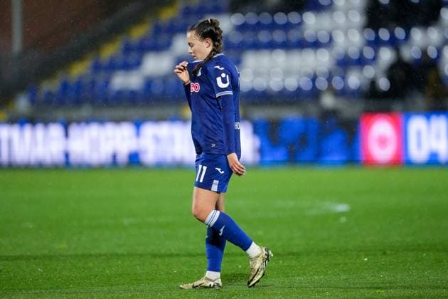 Mara Alber TSG, 11 , player, TSG 1899 Hoffenheim players, disappointed about the draw, only draw, disappointment after the final whistle, highlight, point loss, frustration, disappointed, pessimistic, 15 04 2024, Sinsheim Hoffenheim Germany , Soccer, Google Pixel Women Bundesliga, TSG 1899 Hoffenheim 1 FC Köln, DFB DFL REGULATES PROHIBIT ANY USE OF PHOTOGRAPHS AS IMAGE SEQUENCES AND OR QUASI VIDEO xozx