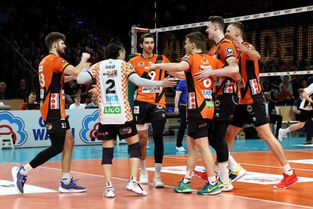 DEU, DVV, 1 VBL, BR Volleys vs VfB Friedrichshafen, 15 04 2024, Max Schmeling Halle, Berlin, DEU, DVV, 1 VBL, BR Volleys vs VfB Friedrichshafen, in the picture BR Volleys player circle Photo Juergen Engler nordphoto GmbH nordphotoxGmbHx xEngler nph00076