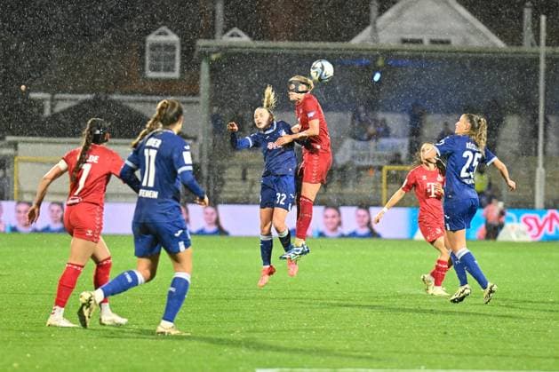 Google Pixel Women Bundesliga TSG Hoffenheim vs 1 FC Köln Hoffenheim, 15 04 2024 Vanessa Diehm TSG Hoffenheim, 32 , Celina Degen 1 FC Köln, 5 Google Pixel Women Bundesliga, Matchday 18 TSG Hoffenheim vs 1 FC Köln on 15 04 2024 at Dietmar Hopp Stadion in Hoffenheim DFL REGULATIONS PROHIBIT ANY USE OF PHOTOGRAPHS AS IMAGE SEQUENCES AND OR QUASI VIDEO Copyright: xBEAUTIFULxSPORTS Gelhardtx