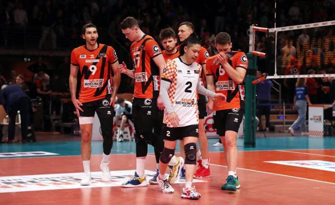 Timothee Carle, Marek Sotola, Ruben Schott, Satoshi Tsuiki, Johannes Tille disappointed Disappointment Sport Volleyball Playoff Final 1 Match Bundesliga Men Season 2023 2024 15 04 2024 BR Volleys Berlin BRV vs VfB Friedrichshafen