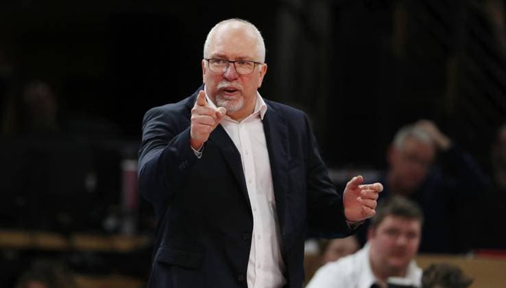 Coach Mark Lebedew showing action upper body sport volleyball playoff final 1 match Bundesliga men season 2023 2024 15 04 2024 BR Volleys Berlin BRV vs VfB Friedrichshafen