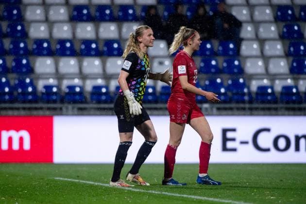Jasmin Pal FC Koeln, 01 motivated Janina Hechler FC Koeln, 28 , GER, TSG 1899 Hoffenheim vs FC Koeln, Fußball Google Pixel Frauen Bundesliga, 18 Spieltag, Saison 2023 2024, 15 04 2024 DFB regulations prohibit any use of photographs as image sequences and or quasi video GER, TSG 1899 Hoffenheim vs FC Koeln, Fussball Google Pixel Frauen Bundesliga, 18 Spieltag, Saison 2023 2024, 15 04 2024 Hoffenheim Copyright: xEibner-Pressefoto Memmlerx EP_MMR