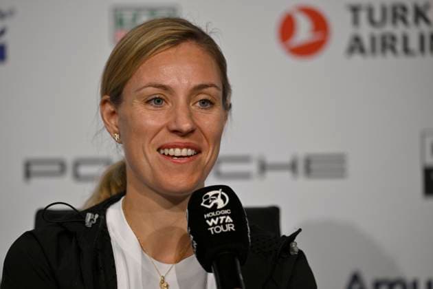 Angelique Kerber GER in interview Microphone Micro Logo Tennis Ladies Porsche Cup Porsche Tennis Grand Prix GP Stuttgart 2024 Porsche Arena 16 04 2024 DFL REGULATIONS PROHIBIT ANY USE OF PHOTOGRAPHS AS IMAGE SEQUENCES AND OR QUASI VIDEO Porsche Tennis Grand Prix GP Stuttgart 2024