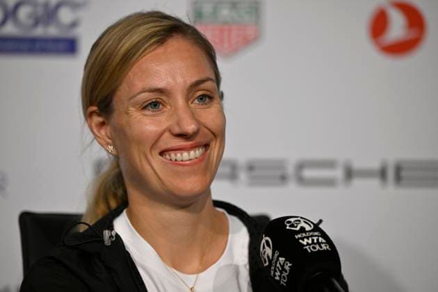 Angelique Kerber GER in interview Microphone Micro Logo Tennis Ladies Porsche Cup Porsche Tennis Grand Prix GP Stuttgart 2024 Porsche Arena 16 04 2024 DFL REGULATIONS PROHIBIT ANY USE OF PHOTOGRAPHS AS IMAGE SEQUENCES AND OR QUASI VIDEO Porsche Tennis Grand Prix GP Stuttgart 2024