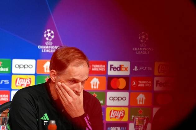 Coach Thomas TUCHEL Bayern Muenchen behind red light, single image, cropped single motif, portrait, portrait, portrait press conference on 16 04 2024 before the Champions League quarterfinal FC Bayern Muenchen Arsenal London on 17 04 2024, A L L I A N Z A R E N A Â