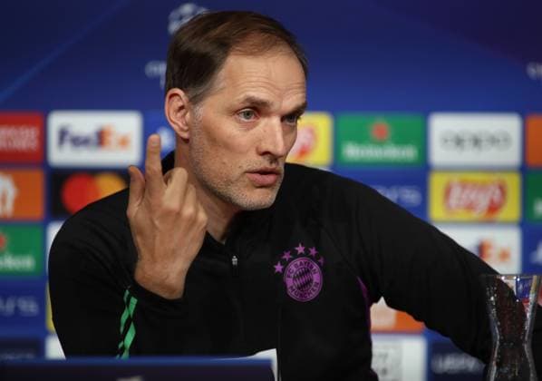 Munich, Germany 16 April 2024 Football, Men, UEFA Champions League, Season 2023 2024, FC Bayern Munich, Press conference Here in the picture Thomas Tuchel, Coach FC Bayern Munich head, portrait, hand, hand movement, index finger at the press conference
