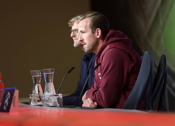 Munich, Germany 16 April 2024 Football, Men, UEFA Champions League, Season 2023 2024, FC Bayern Munich, Press conference Here in the picture Harry Kane FC Bayern Munich head, portrait, sideways, in profile at the press conference