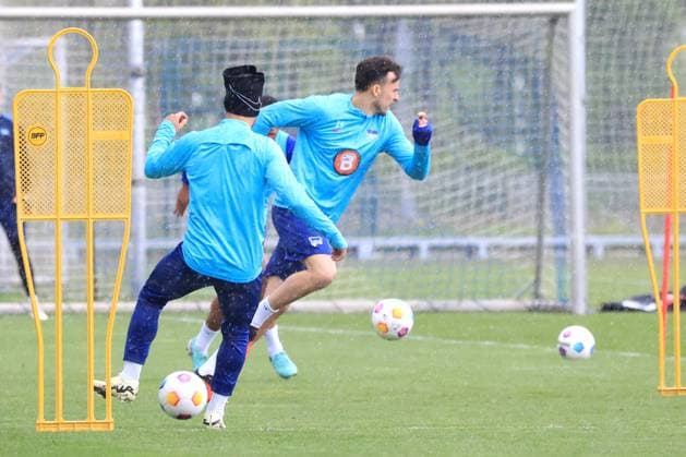 DEU, DFL, 2 FBL Hertha BSC, Training, 16 04 2024, Sportforum, Berlin, DEU, DFL, 2 FBL Hertha BSC, Training, im Bild Haris Tabakovic Hertha BSC Berlin 25 DFL regulations prohibit any use of Photographs as image sequences and or quasi video Foto Juergen Engler nordphoto GmbH nordphotoxGmbHx xEngler nph00076