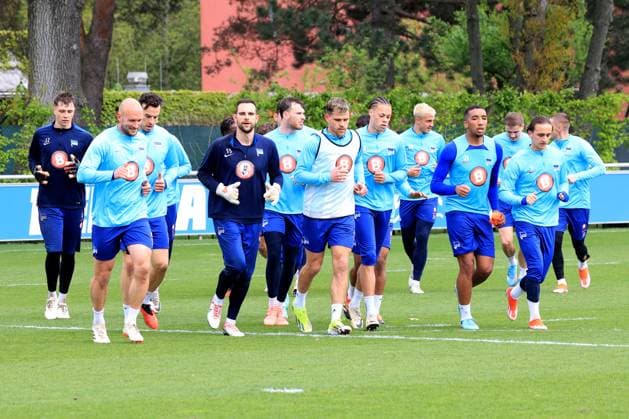 DEU, DFL, 2 FBL Hertha BSC, Training, 16 04 2024, Sportforum, Berlin, DEU, DFL, 2 FBL Hertha BSC, Training, im Bild Hertha Spieler, Auslauftraining, auslaufen nach einem Spiel DFL regulations prohibit any use of Photographs as image sequences and or quasi video Foto Juergen Engler nordphoto GmbH nordphotoxGmbHx xEngler nph00076