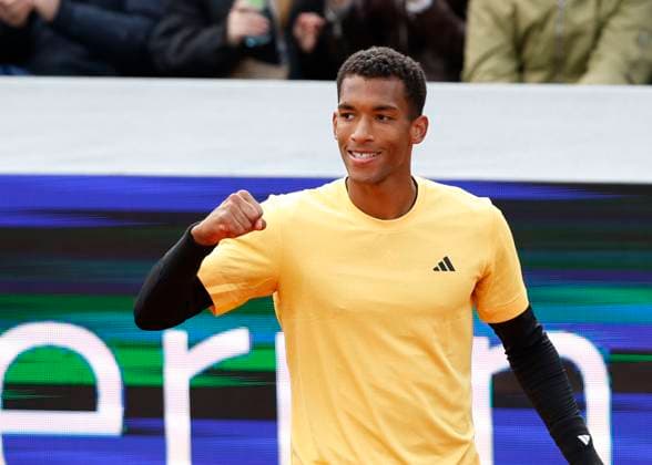 Felix Auger Aliassime CAN cheers after the win, jubilation, joy, emotion Tennis BMW Open 2024 ATP MTTC Iphitos Munich Germany April 16, 2024 Copyright: xJuergenxHasenkopfx