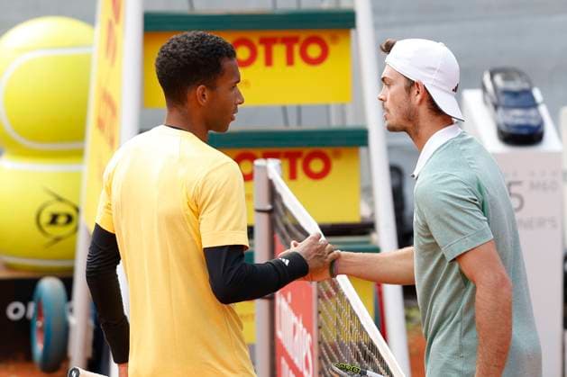 Maximilian Marterer GER congratulates the winner Felix Auger Aliassime CAN Tennis BMW Open 2024 ATP MTTC Iphitos Munich Germany April 16, 2024 Copyright: xJuergenxHasenkopfx