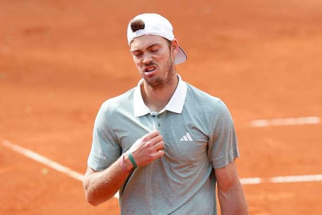 Maximilian Marterer GER reacts annoyed, anger, disappointed, disappointment, emotion Tennis BMW Open 2024 ATP MTTC Iphitos Munich Germany April 16, 2024 Copyright: xJuergenxHasenkopfx