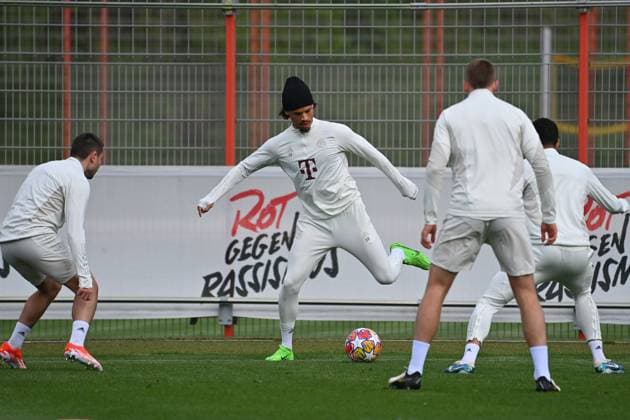 Leroy SANE Bayern Muenchen on the ball, action final training on 16 04 2024 before the football Champions League quarter-final FC Bayern Muenchen Arsenal London on 17 04 2024, A L L I A N Z A R E N A