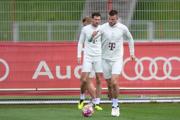 Soccer, Champions League, 20240416, Final training, FC Bayern Munich FC Arsenal In the picture Eric DIER FC Bayern Munich, 15 Dribbling Ball Munich Training ground Säbener Str 51 Bayern Germany Copyright: Passion2Press MarkusxFischerx