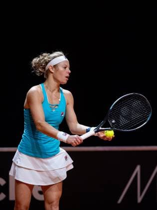 Laura Siegemund pictured , Laura Siegemund Germany , Barbora Krejcikova Czech Republic vs Fang Hsien Wu Taiwan , Yifan Xu China , Womens Doubles, Round 2, GER, Porsche Tennis Grand Prix Stuttgart, WTA 500, 16 04 2024 GER, Porsche Tennis Grand Prix, WTA 500, 16 04 2024 Stuttgart Copyright: xEibner-Pressefoto Memmlerx EP_MMR