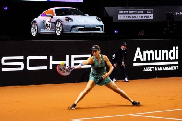 Tatjana Maria GER Tatjana Maria GER vs Ellise Mertens BEL GER Porsche Tennis Grand Prix GP Stuttgart 2024, Porsche Arena, 16 04 2024 GER Porsche Tennis Grand Prix GP Stuttgart 2024 Porsche Arena, 16 04 2024 Stuttgart Copyright: xEibner-Pressefoto RogerxBuerkex EP