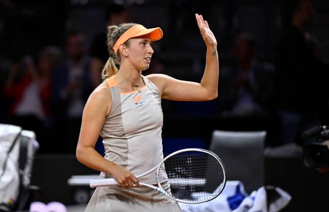 Elise Mertens BEL Final cheers, joy, happiness, jubilation after winning the match Greeting to the audience Tennis Ladies Porsche Cup Porsche Tennis Grand Prix GP Stuttgart 2024 Porsche Arena 16 04 2024 DFL REGULATIONS PROHIBIT ANY USE OF PHOTOGRAPHS AS IMAGE SEQUENCES AND OR QUASI VIDEO Porsche Tennis Grand Prix GP Stuttgart 2024