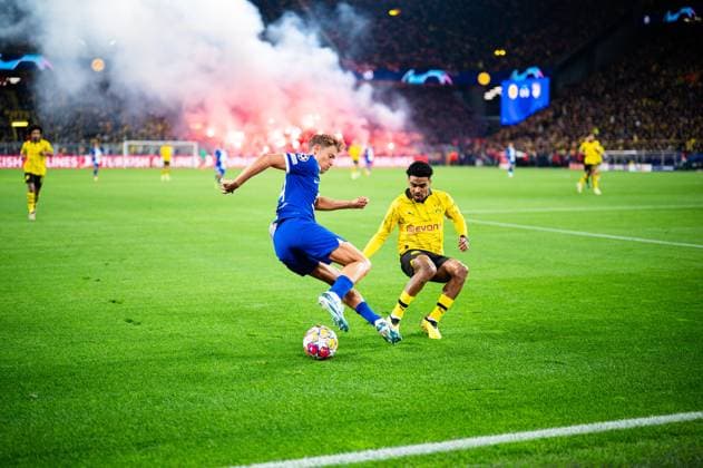 16 04 2024 Football, 2023 2024, UEFA Champions League, Quarter-finals, Borussia Dortmund Atletico Madrid L R Marcos Llorente Moreno Atletico Madrid , Ian Maatsen Dortmund
