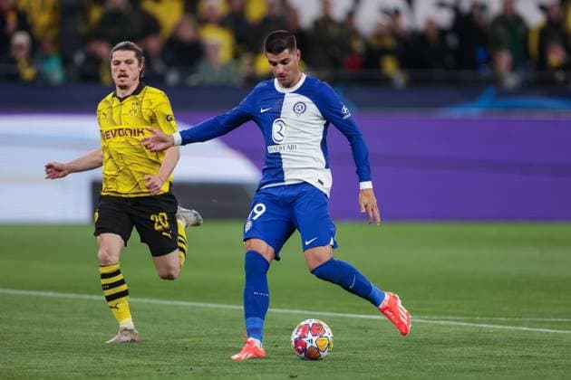 16 04 2024, Football, Season 2023 2024, UEFA Champions League, UCL, Quarter-final, Round 2, Second leg, Borussia Dortmund Atletico Madrid, v l Marcel Sabitzer Borussia Dortmund , Alvaro Morata Atletico Madrid , Dortmund Signal Iduna Park NRW Germany xRHR PHOTO DEx Copyright: DennisxEwert RHR-FOTOx RHR-FOTO DE