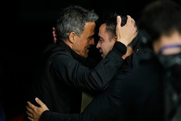 FC Barcelona, Barca v Paris Saint-Germain: Quarter-final Second Leg - UEFA Champions League 2023 24 Luis Enrique head coach of PSG (L) and Xavi Hernandez head coach of Barcelona (R) prior the UEFA Champions League quarter-final second leg match between FC Barcelona and Paris Saint-Germain at Estadi Olimpic Lluis Companys on April 16, 2024 in Barcelona, Spain. Barcelona Spain  Copyright: xJosexBretonx originalFilename:breton-fcbarcel240416_npWeZ.jpg