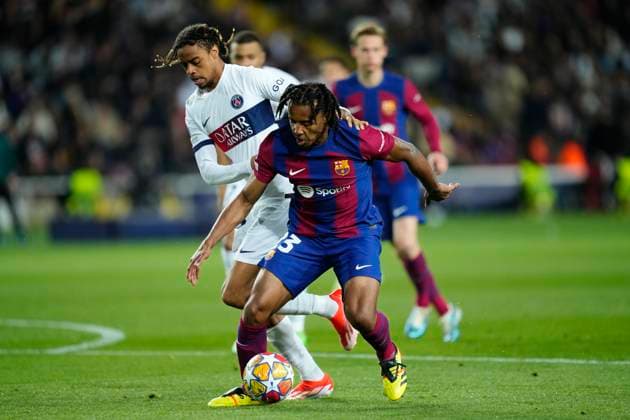FC Barcelona, Barca v Paris Saint-Germain: Quarter-final Second Leg - UEFA Champions League 2023 24 Bradley Barcola right winger of PSG and France and Jules Kounde centre-back of Barcelona and France compete for the ball during the UEFA Champions League quarter-final second leg match between FC Barcelona and Paris Saint-Germain at Estadi Olimpic Lluis Companys on April 16, 2024 in Barcelona, Spain. Barcelona Spain  Copyright: xJosexBretonx originalFilename:breton-fcbarcel240416_npNVO.jpg