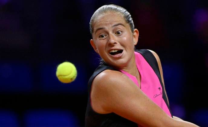 Jelena Ostapenko LAT Action Tennis Ladies Porsche Cup Porsche Tennis Grand Prix GP Stuttgart 2024 Porsche Arena 16 04 2024 DFL REGULATIONS PROHIBIT ANY USE OF PHOTOGRAPHS AS IMAGE SEQUENCES AND OR QUASI VIDEO Porsche Tennis Grand Prix GP Stuttgart 2024