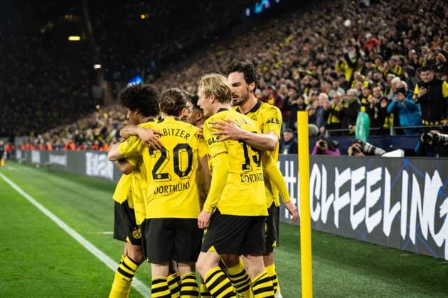 GER, UEFA Champions League, Borussia Dortmund vs Atlà tico Madrid Atletico Madrid 16 04 2024, Signal Iduna Park, Dortmund, GER, UEFA Champions League, Borussia Dortmund vs Atlà tico Madrid Atletico Madrid In the picture Goal celebrations for the 1 0 goal by Julian Brandt BV Borussia Dortmund, 19 Marcel Sabitzer BV Borussia Dortmund, 20 Mats Hummels BV Borussia Dortmund, 15 Karim Adeyemi BV Borussia Dortmund, 27 nordphotoxGmbHxx xChristianxSchulze nph000300