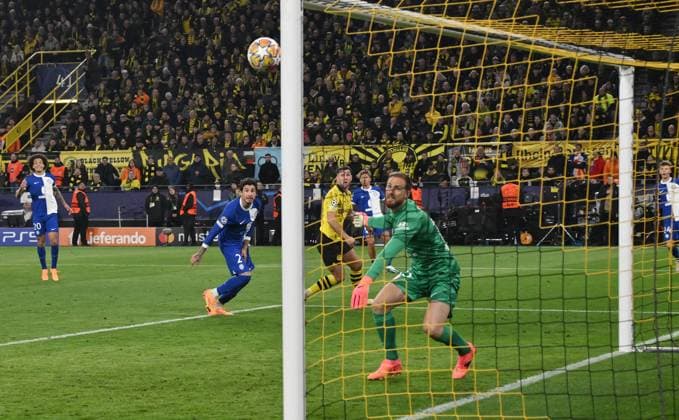 Niclas Füllkrug Borussia Dortmund , at the back scores the goal for 3 2 16 04 2024, Football Champions League, season 2023 2024, quarter-final second leg, Borussia Dortmund Atletico Madrid Dortmund Signal Iduna Park Nordrhein Westfalen Germany Team2